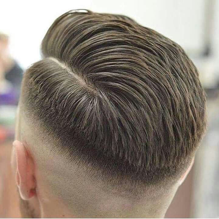 Close-up van een strakke fade van achteren bij Barbershop Arshad